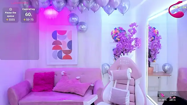 Tiara rr online show from September 12, 2025, 7:25 pm