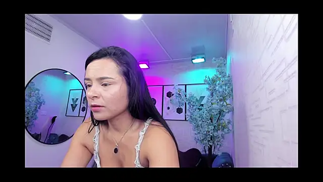 Tiara rr online show from May 21, 2026, 3:24 am
