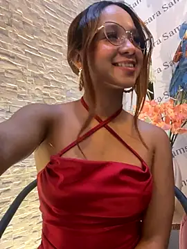 MelanieRoah online show from October 23, 2025, 11:20 am