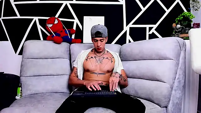 JUSTIN FULLER1 online show from March 12, 2025, 12:20 am