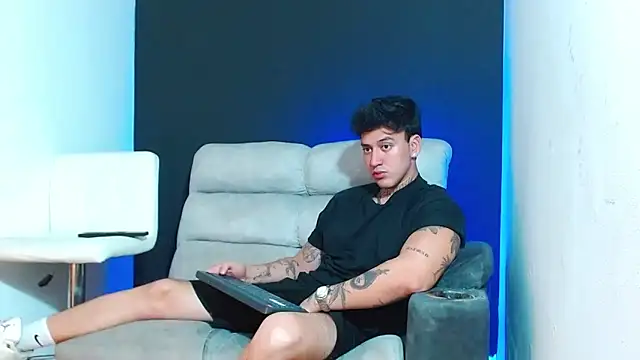 JUSTIN FULLER1 online show from March 9, 2026, 12:03 am