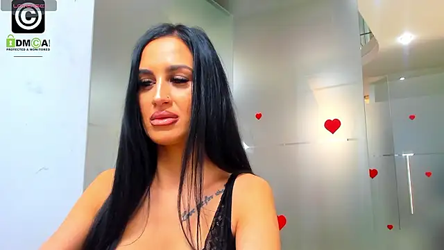 Queenrafaella online show from March 5, 2026, 12:45 pm