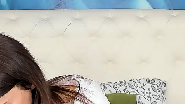 SkinnyDolly online show from December 5, 2025, 3:15 am