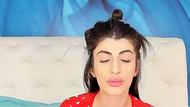 SkinnyDolly online show from February 5, 2026, 10:03 pm