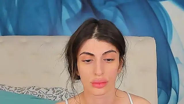 Snapshot of SkinnyDolly chatting on March 13, 2026, 1:34 am SkinnyDolly online show from March 13, 2026, 1:34 am