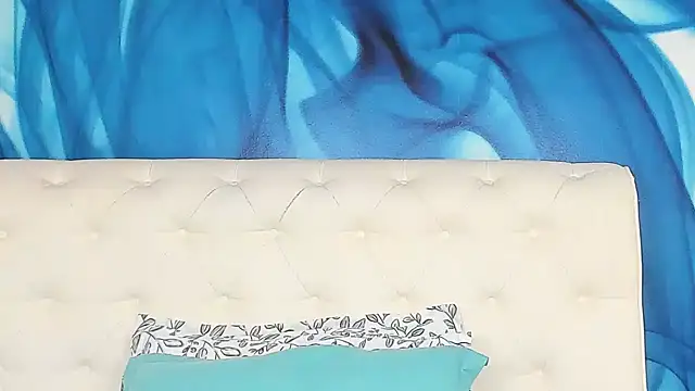 Snapshot of SkinnyDolly chatting on March 25, 2026, 3:01 am SkinnyDolly online show from March 25, 2026, 3:01 am