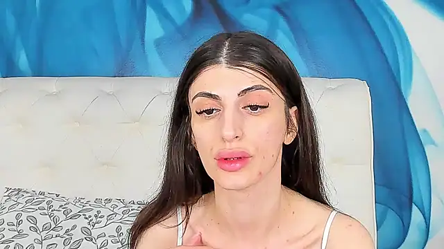 Snapshot of SkinnyDolly chatting on March 29, 2026, 2:00 am SkinnyDolly online show from March 29, 2026, 2:00 am