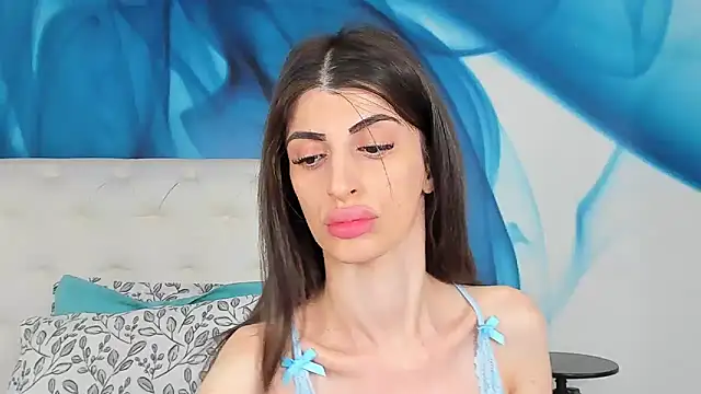 Snapshot of SkinnyDolly chatting on April 4, 2026, 2:10 am SkinnyDolly online show from April 4, 2026, 2:10 am