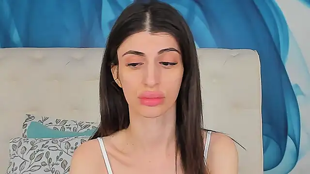 Snapshot of SkinnyDolly chatting on April 8, 2026, 2:44 am SkinnyDolly online show from April 8, 2026, 2:44 am