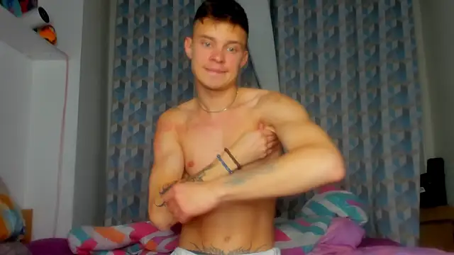 Snapshot of hornyadamsex chatting on October 22, 2025, 5:34 pm hornyadamsex online show from October 22, 2025, 5:34 pm