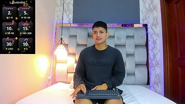 ander deimond  online show from January 7, 2025, 12:41 pm