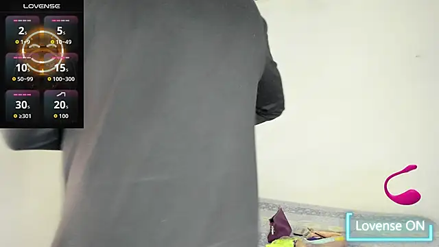 ander deimond  online show from October 15, 2025, 1:33 pm