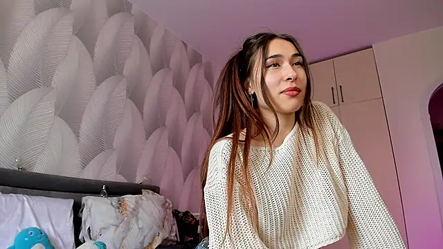 Snapshot of Bambiii_bby chatting on January 16, 2025, 5:11 am Bambiii bby online show from January 16, 2025, 5:11 am