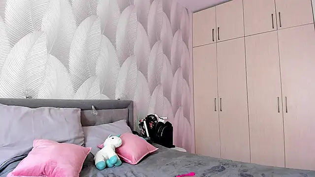 Snapshot of Bambiii_bby chatting on February 5, 2025, 6:13 am Bambiii bby online show from February 5, 2025, 6:13 am