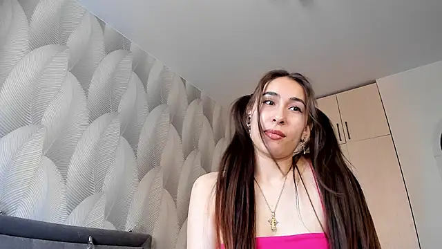 Snapshot of Bambiii_bby chatting on February 17, 2025, 9:46 am Bambiii bby online show from February 17, 2025, 9:46 am