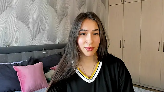 Snapshot of Bambiii_bby chatting on February 24, 2025, 8:06 am Bambiii bby online show from February 24, 2025, 8:06 am