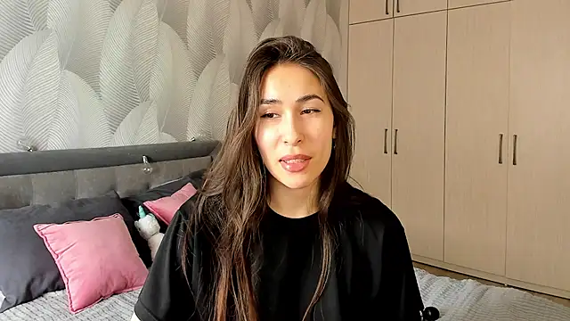 Snapshot of Bambiii_bby chatting on March 4, 2025, 6:04 am Bambiii bby online show from March 4, 2025, 6:04 am