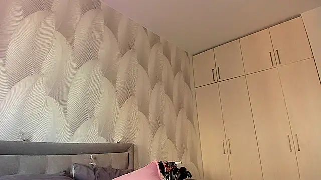 Snapshot of Bambiii_bby chatting on March 16, 2025, 10:44 am Bambiii bby online show from March 16, 2025, 10:44 am