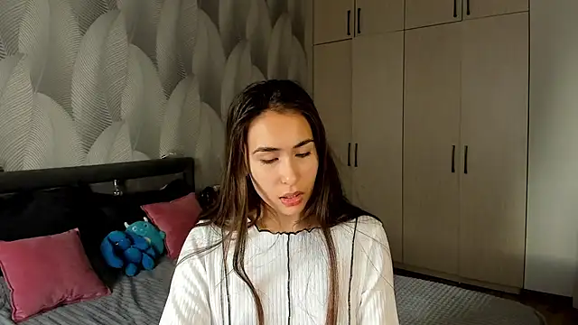 Snapshot of Bambiii_bby chatting on September 21, 2025, 3:30 am Bambiii bby online show from September 21, 2025, 3:30 am