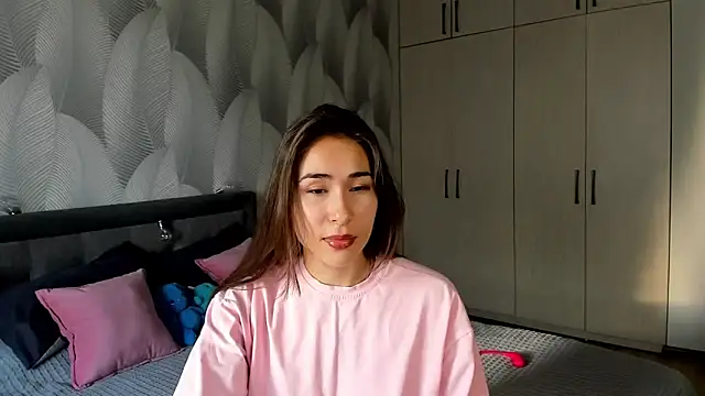 Snapshot of Bambiii_bby chatting on September 26, 2025, 1:31 am Bambiii bby online show from September 26, 2025, 1:31 am