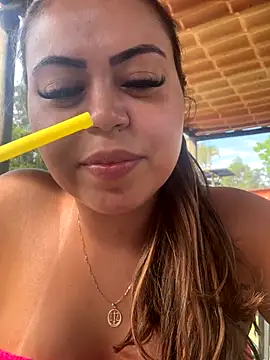 Snapshot of lariic chatting on September 21, 2025, 7:04 pm lariic online show from September 21, 2025, 7:04 pm