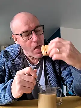 bogland33 online show from March 21, 2025, 9:01 am