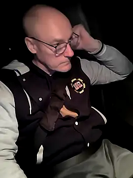 bogland33 online show from March 22, 2025, 2:16 am