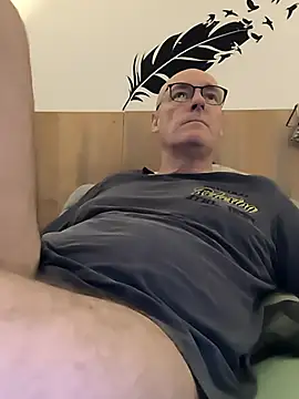 bogland33 online show from September 20, 2025, 9:38 pm