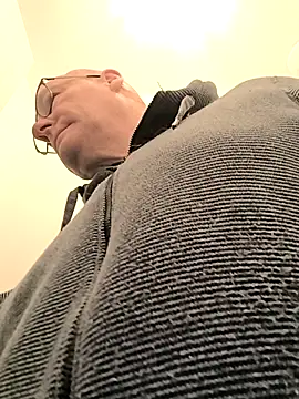 bogland33 online show from December 1, 2025, 7:57 am