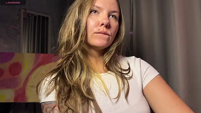 Snapshot of _private_person_ chatting on January 8, 2026, 12:40 pm private person online show from January 8, 2026, 12:40 pm