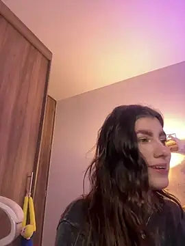 ARITOO  online show from May 15, 2026, 11:56 pm