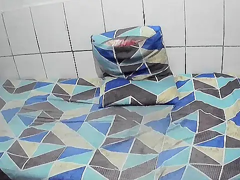 pierdona online show from October 21, 2025, 7:36 pm