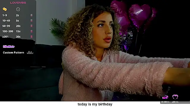 CurlyAnt0 online show from February 18, 2025, 11:08 pm