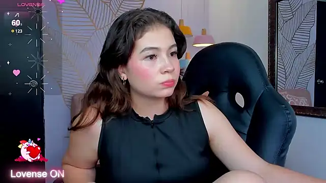 Snapshot of KarenPautt chatting on January 12, 2025, 6:05 pm KarenPautt online show from January 12, 2025, 6:05 pm