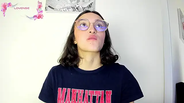 its  angelica  online show from January 28, 2025, 7:00 pm