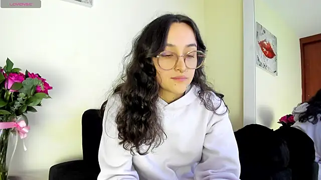 Snapshot of its__angelica_ chatting on February 18, 2026, 10:28 pm its angelica online show from February 18, 2026, 10:28 pm