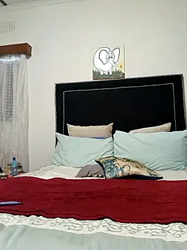 contagiousqueen online show from February 5, 2026, 5:45 am