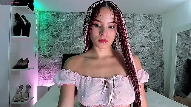 Snapshot of anna__duff chatting on February 7, 2025, 11:24 pm anna duff online show from February 7, 2025, 11:24 pm