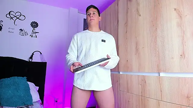 Snapshot of ANDREZALVAREZ chatting on December 3, 2024, 6:15 am ANDREZALVAREZ online show from December 3, 2024, 6:15 am