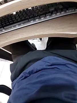 Snapshot of Chrissex7 chatting on April 15, 2026, 9:37 pm Chrissex7 online show from April 15, 2026, 9:37 pm