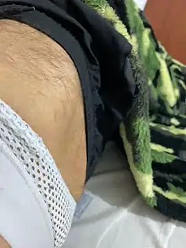 Snapshot of dantedesirexx chatting on February 3, 2025, 4:46 am dantedesirexx online show from February 3, 2025, 4:46 am