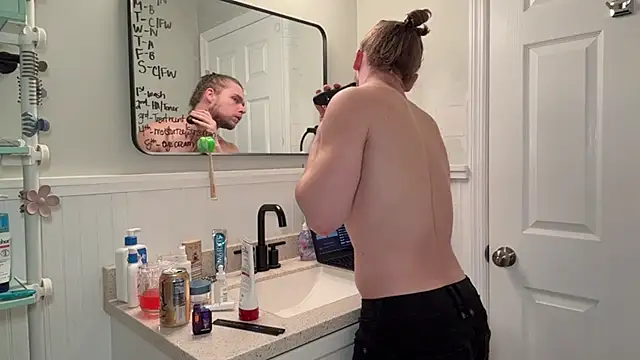 DaddydayDrinkzz online show from December 31, 2024, 4:57 pm