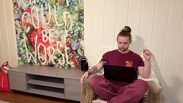 DaddydayDrinkzz online show from December 23, 2025, 5:16 am