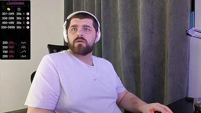 Snapshot of KingMarti chatting on February 8, 2026, 2:48 am KingMarti online show from February 8, 2026, 2:48 am