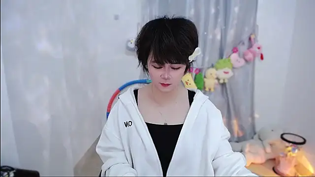 Fan ting online show from October 23, 2025, 2:33 am