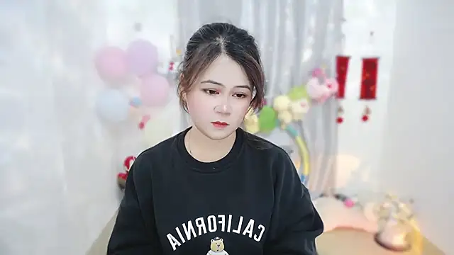 Snapshot of Fan_ting chatting on April 25, 2026, 5:43 am Fan ting online show from April 25, 2026, 5:43 am