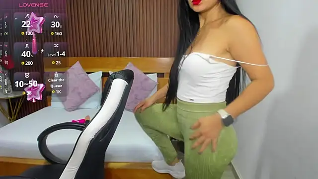 evelin leroy online show from March 20, 2025, 12:11 pm