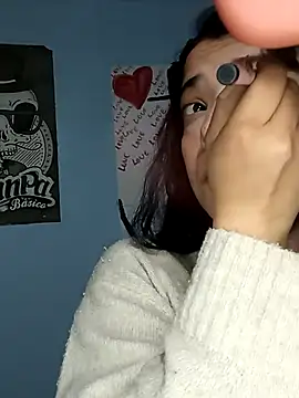 Snapshot of Elvishcassie_ chatting on February 20, 2025, 12:52 am Elvishcassie online show from February 20, 2025, 12:52 am