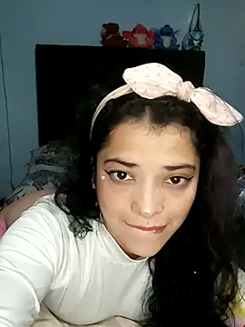 Snapshot of Elvishcassie_ chatting on February 27, 2025, 1:38 pm Elvishcassie online show from February 27, 2025, 1:38 pm