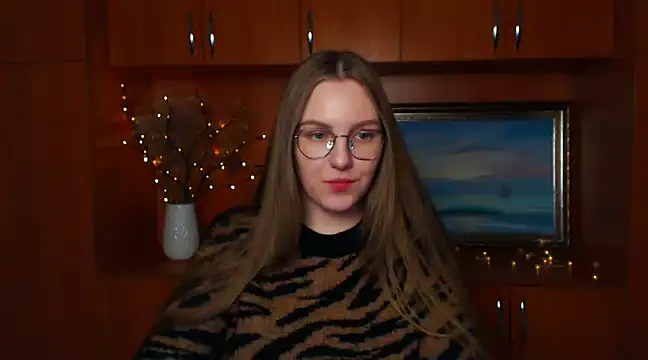 Snapshot of _AlMamiyy_ chatting on December 13, 2024, 5:43 pm  AlMamiyy  online show from December 13, 2024, 5:43 pm